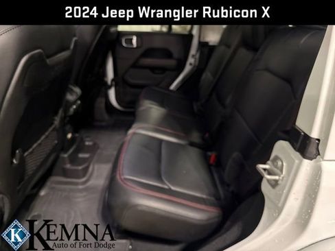 Used 2024 Jeep Wrangler Unlimited Rubicon image 26