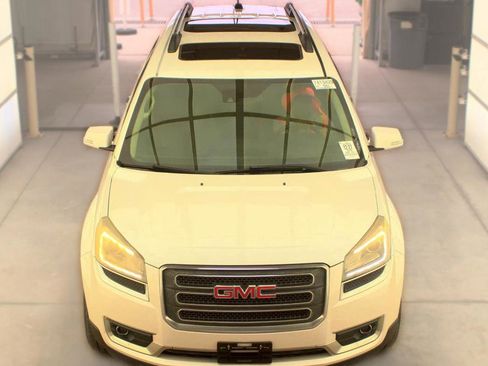 Used 2016 GMC Acadia SLT w/ Open Road Package FWD image 2