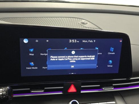 Used 2025 Hyundai Elantra SEL image 5