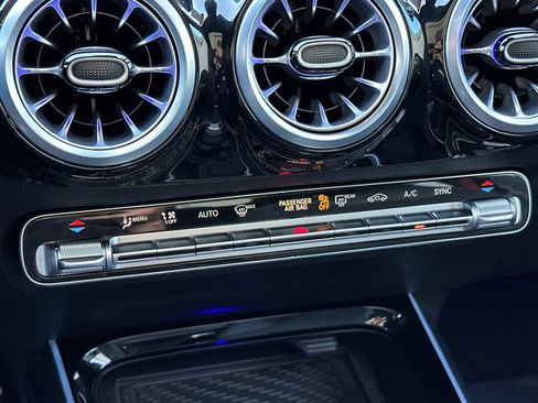 Certified 2025 Mercedes-Benz GLA 35 AMG 4MATIC image 24