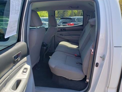 Used 2015 Toyota Tacoma 4x4 Double Cab w/ SR5 Package image 15