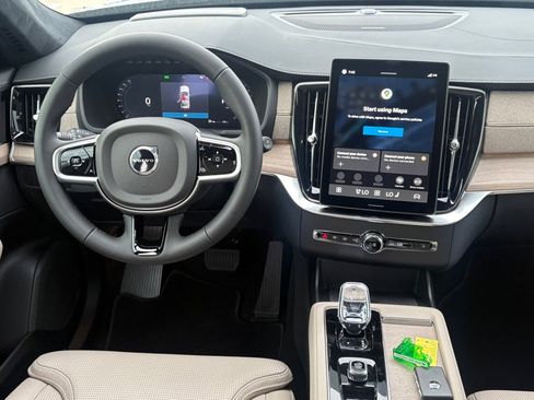 New 2026 Volvo XC90 B6 Ultra w/ Lounge Package image 11