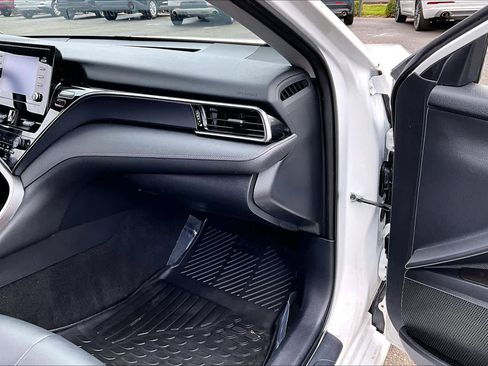 Certified 2023 Toyota Camry SE w/ Convenience Package FWD image 18