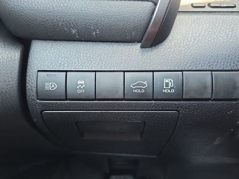 Used 2023 Toyota Camry SE FWD image 25