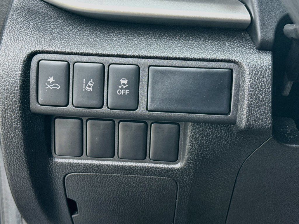Used 2025 Mitsubishi Eclipse Cross LE AWD/4WD image 11