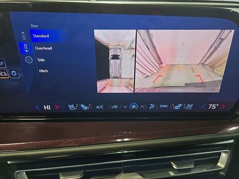 Used 2024 Chevrolet Traverse RS image 26