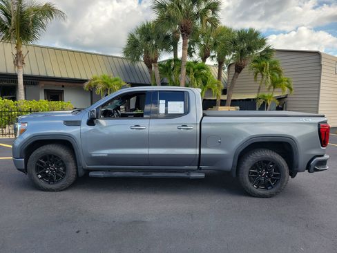 Used 2021 GMC Sierra 1500 Elevation w/ LPO, Elevation Black Package AWD/4WD image 9