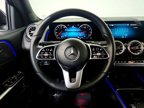 Certified 2022 Mercedes-Benz GLB 250 image 24