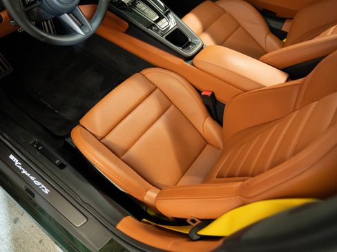Certified 2026 Porsche 911 Targa 4 GTS AWD/4WD image 15
