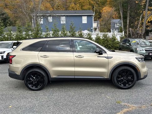 Used 2021 Kia Sorento S w/ Panoramic Sunroof Package image 7