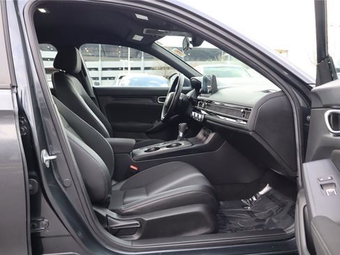 Used 2025 Honda Civic Sport image 25