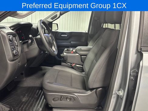Used 2025 Chevrolet Silverado 1500 Custom image 4
