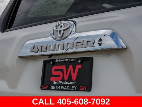 Used 2017 Toyota 4Runner Limited AWD/4WD image 13
