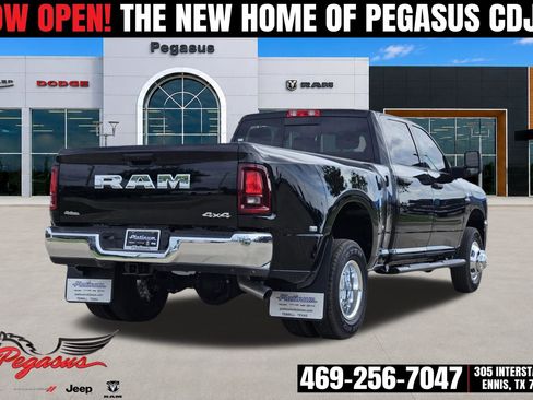 New 2026 RAM 3500 Tradesman AWD/4WD image 4
