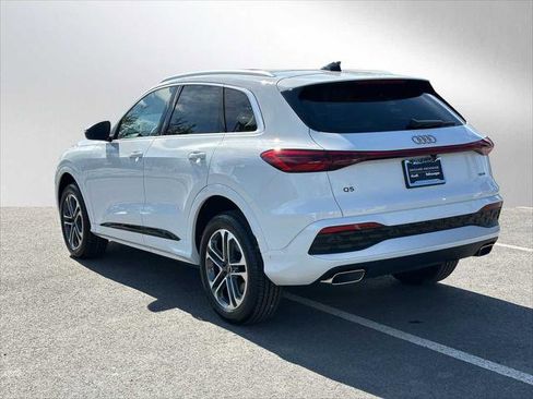 New 2025 Audi Q5 Premium image 3