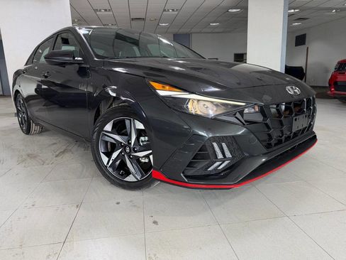 Used 2023 Hyundai Elantra SEL w/ Convenience Package image 2