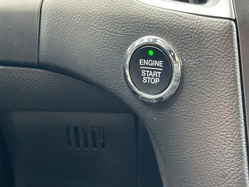 Certified 2024 Ford Edge Titanium image 23