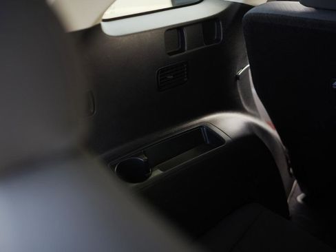 Used 2016 Kia Sorento LX w/ LX Convenience Package image 26