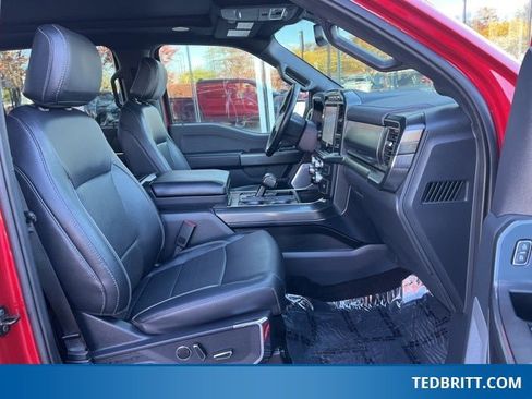 Certified 2022 Ford F150 Lariat w/ Equipment Group 502A High image 23