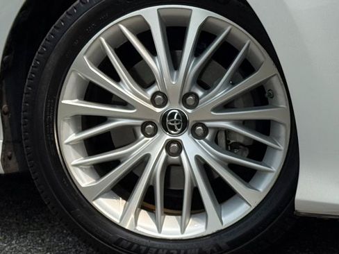 Used 2018 Toyota Camry XLE w/ Audio Package FWD image 25