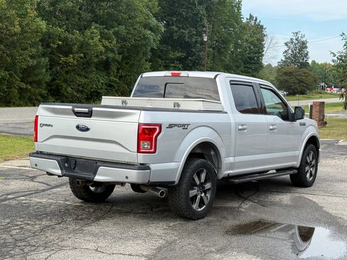 Used 2017 Ford F150 XLT w/ Equipment Group 302A Luxury AWD/4WD image 4