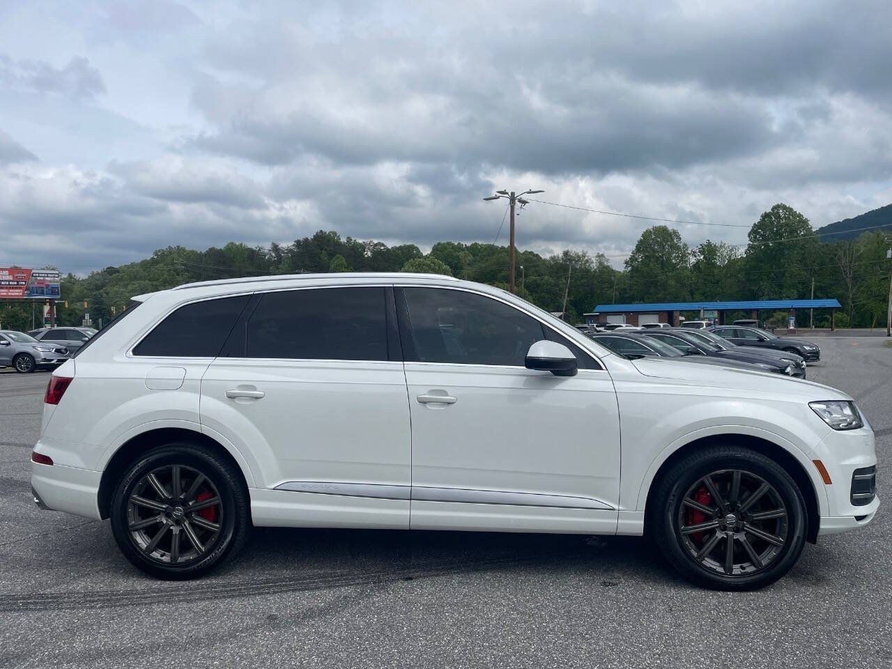 Used 2017 Audi Q7 3.0T Prestige AWD/4WD image 8