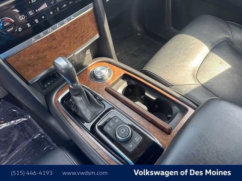Used 2023 Nissan Armada SL w/ Captain's Chairs Package image 16