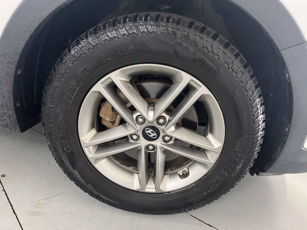 Used 2018 Hyundai Santa Fe Sport AWD/4WD image 17