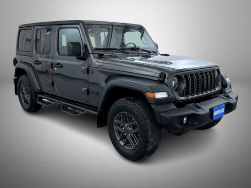 Certified 2025 Jeep Wrangler Sport S image 3