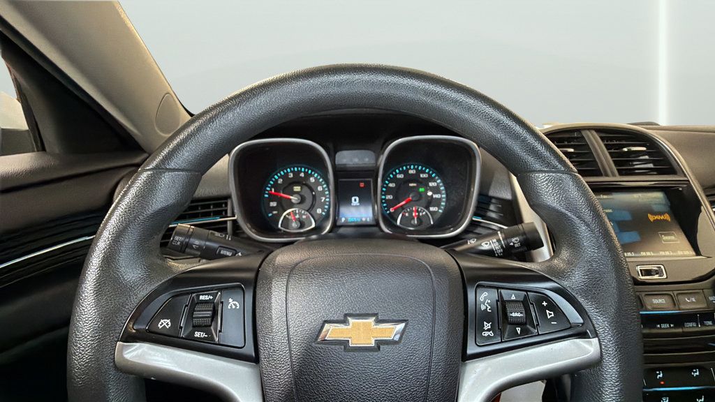 Used 2015 Chevrolet Malibu LT w/ Power Convenience Package FWD image 29