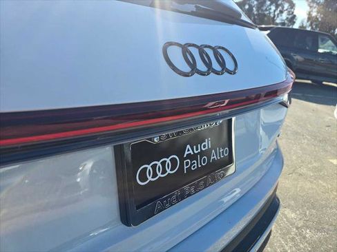Used 2024 Audi Q4 e-tron Prestige image 17