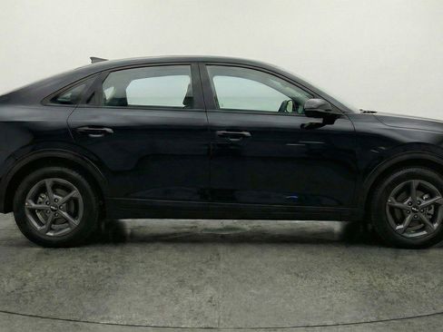 Used 2025 Kia K4 LXS image 11