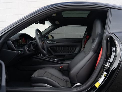 Certified 2026 Porsche 911 Carrera 4 GTS image 18