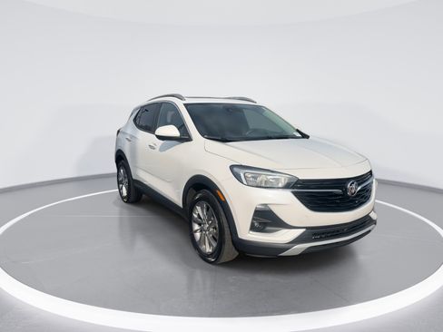 Used 2021 Buick Encore GX Select w/ Advanced Technology Package image 2