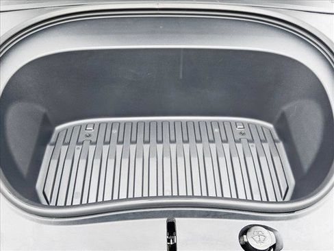 Used 2025 Tesla Model 3 Long Range image 25