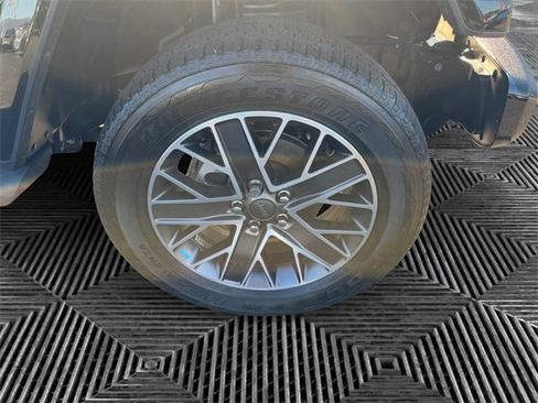 Certified 2022 Jeep Wrangler Unlimited Sahara image 15