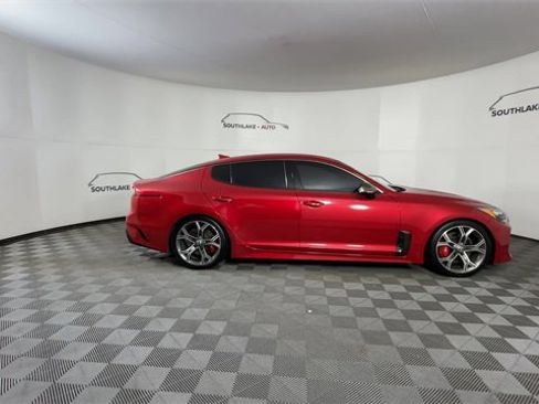 Used 2021 Kia Stinger GT image 9