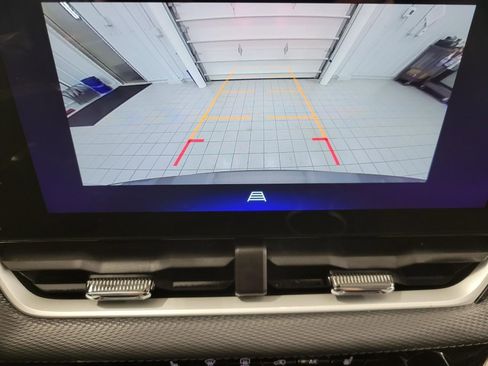 Used 2025 Chevrolet Equinox LT image 15