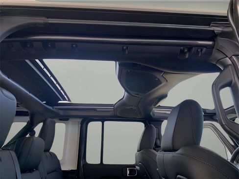 New 2025 Jeep Wrangler Rubicon image 49