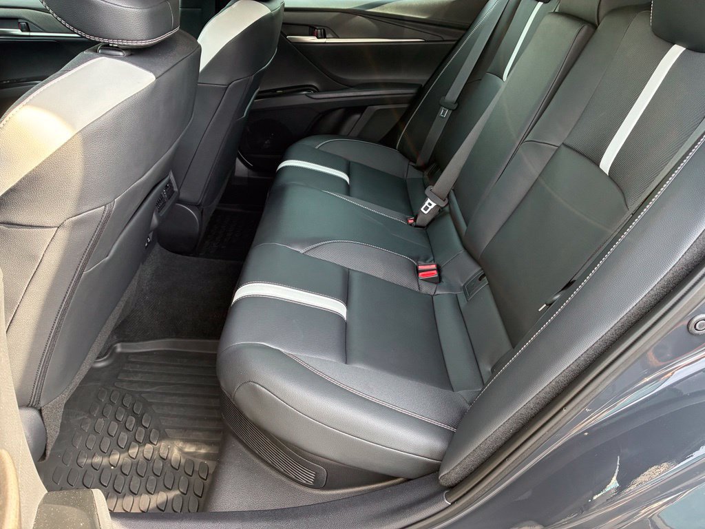 Used 2025 Toyota Camry SE FWD image 28