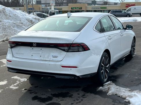 New 2026 Honda Accord Touring image 8