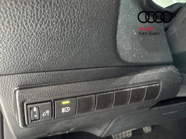 Used 2026 Toyota Corolla SE FWD image 25
