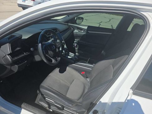 Used 2021 Honda Civic Sport image 5
