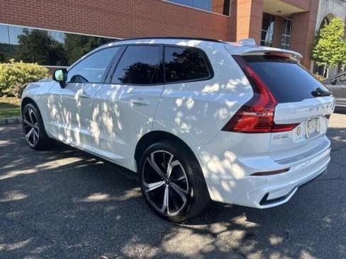 Used 2024 Volvo XC60 B5 Ultimate w/ Protection Package Premier AWD/4WD image 4