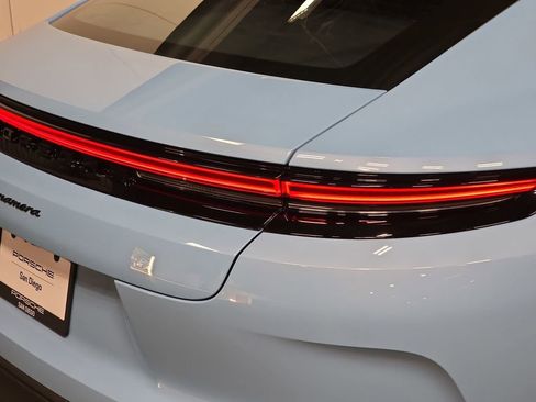 New 2026 Porsche Panamera image 30