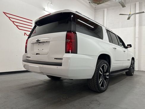 Used 2019 Chevrolet Suburban Premier image 9