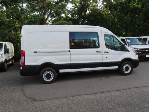 Used 2019 Ford Transit 250 148 Medium Roof RWD image 6