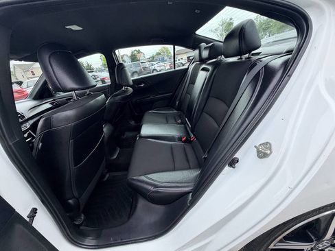 Used 2017 Honda Accord Sport image 57