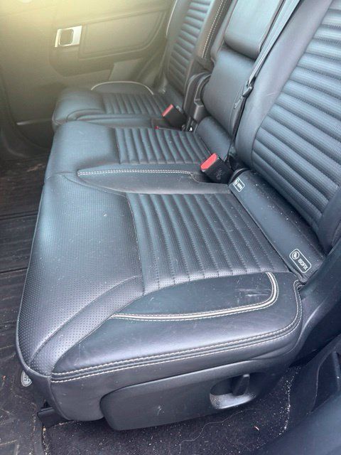 Used 2018 Land Rover Discovery HSE AWD/4WD image 5