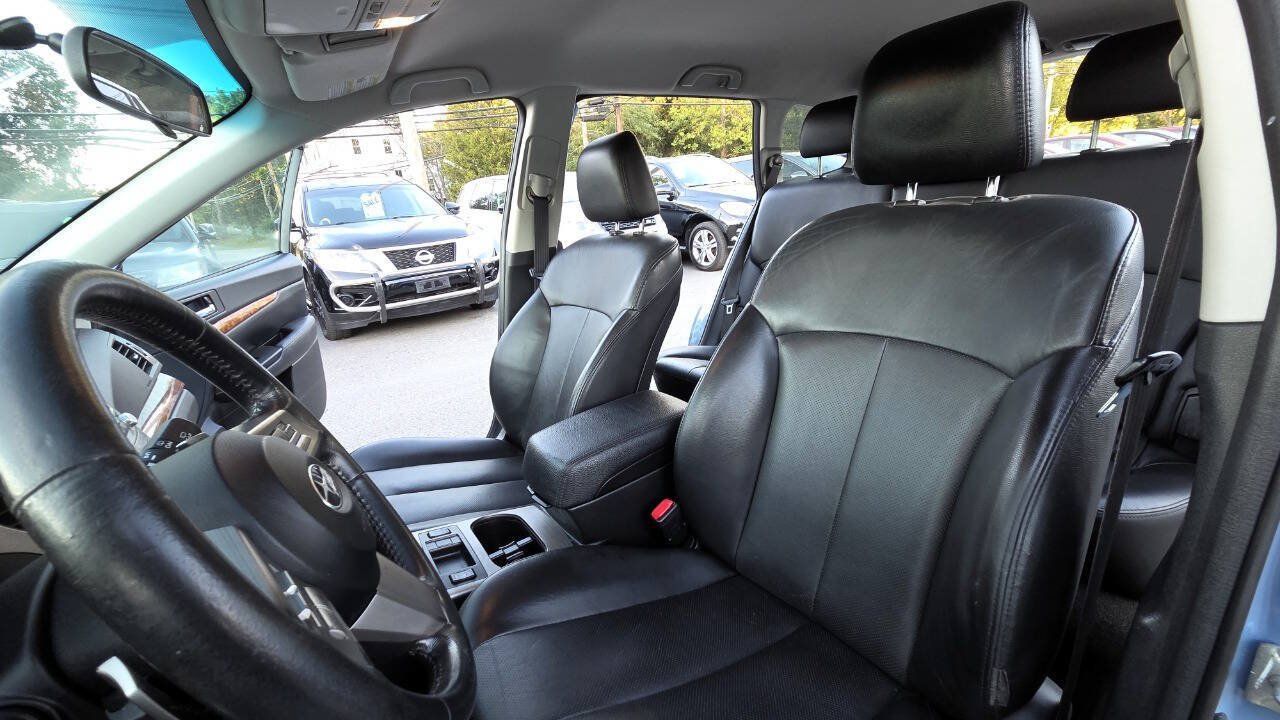 Used 2011 Subaru Outback 2.5i Limited AWD/4WD image 26
